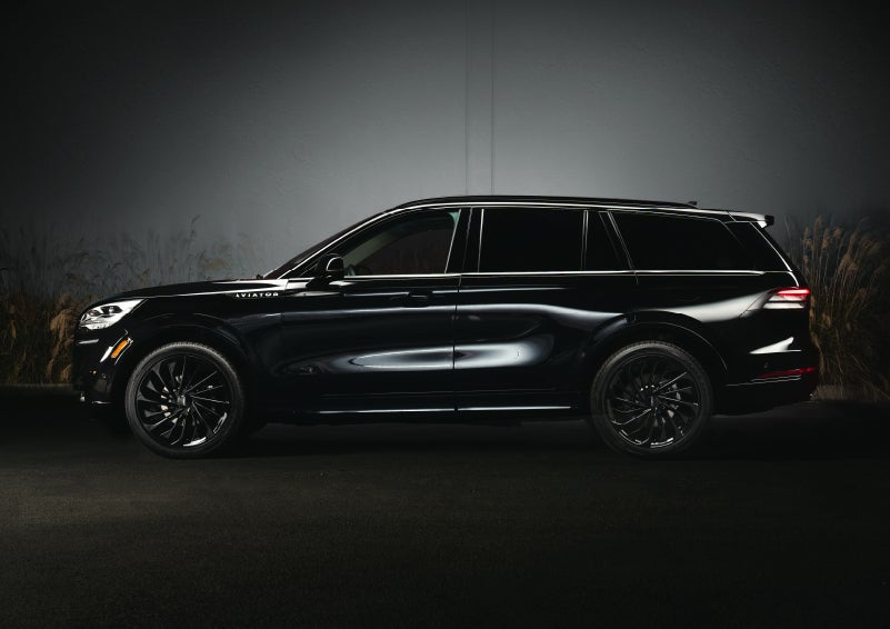 A 2024 Lincoln Aviator® SUV is shown in the Infinite Black exterior color | Seekins Lincoln in Fairbanks AK