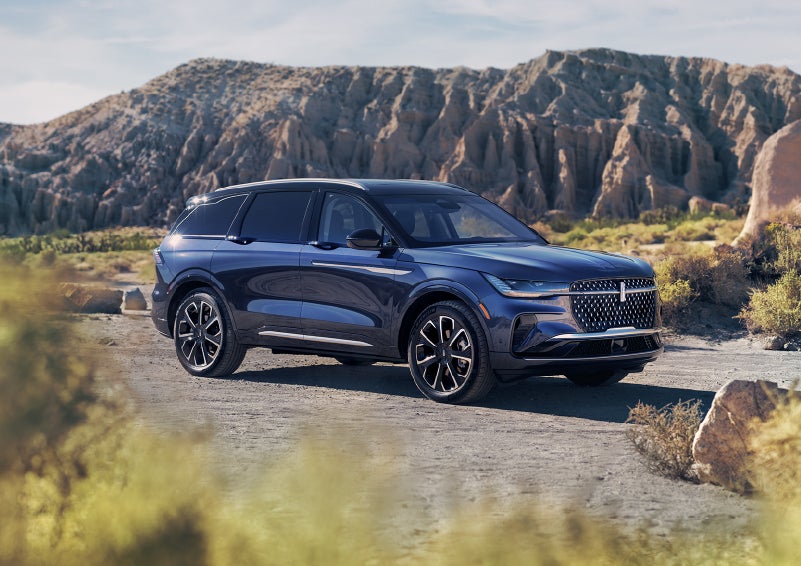 A 2024 Lincoln Nautilus® SUV is parked in a desert national park. | Seekins Lincoln in Fairbanks AK