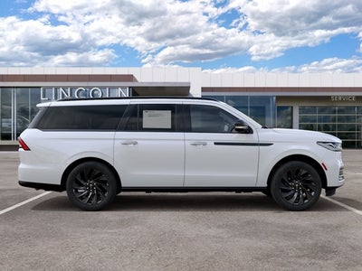 2027 Lincoln Navigator L Reserve