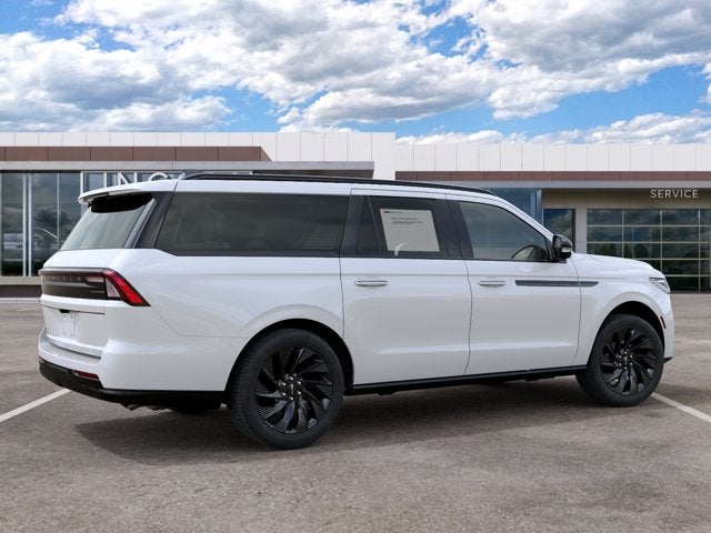 2027 Lincoln Navigator L Reserve