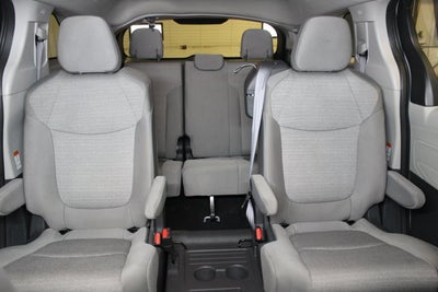 2021 Toyota Sienna LE