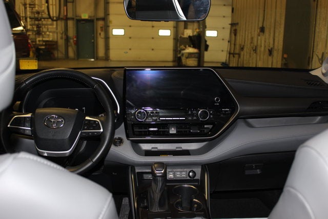 2023 Toyota Highlander Hybrid Limited