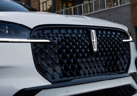 The front grille of a 2026 Lincoln Aviator® SUV is shown. | Seekins Lincoln in Fairbanks AK