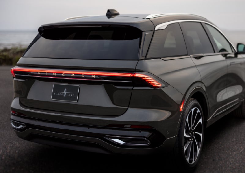 The rear of a 2026 Lincoln Black Label™ Nautilus® SUV displays full LED rear lighting. | Seekins Lincoln in Fairbanks AK