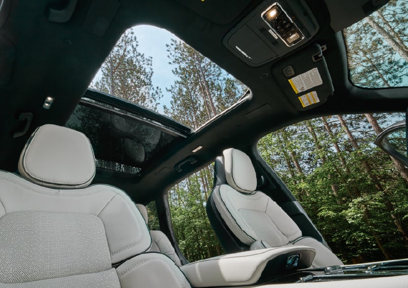 The front seats of a 2027 Lincoln Aviator® Black Label™ SUV | Seekins Lincoln in Fairbanks AK