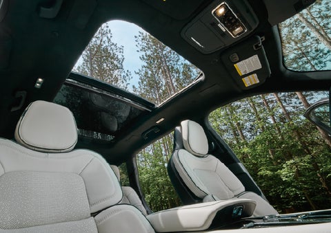 The front seats of a 2027 Lincoln Aviator® Black Label™ SUV | Seekins Lincoln in Fairbanks AK